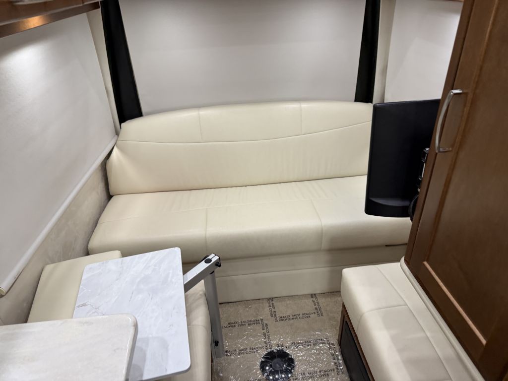 2018 Mercedes-Benz Sprinter Image 46