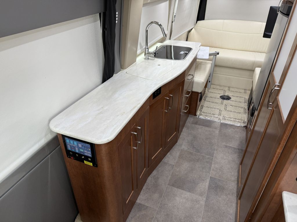 2018 Mercedes-Benz Sprinter Image 66