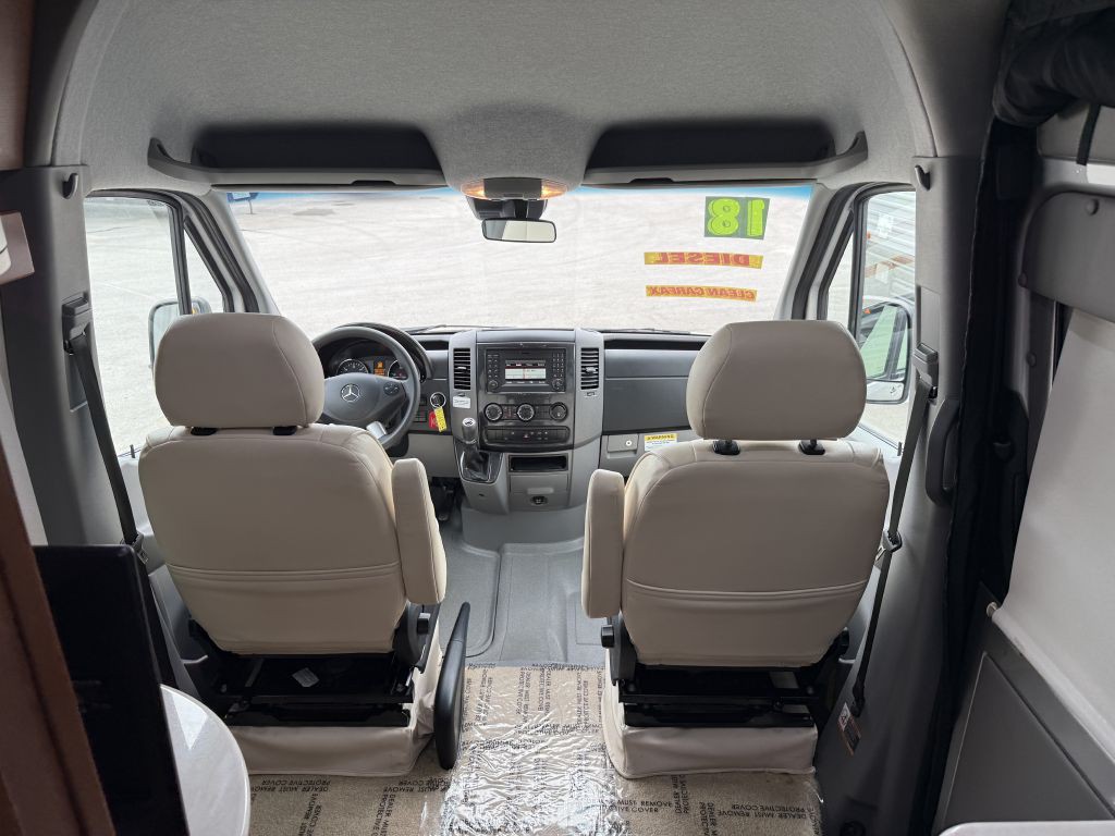 2018 Mercedes-Benz Sprinter Image 75