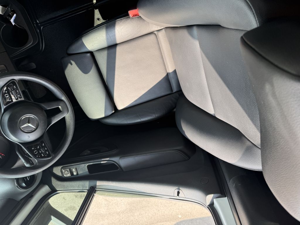 2020 Mercedes-Benz Sprinter Image 44