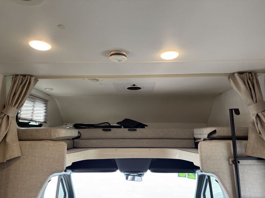 2020 Mercedes-Benz Sprinter Image 48