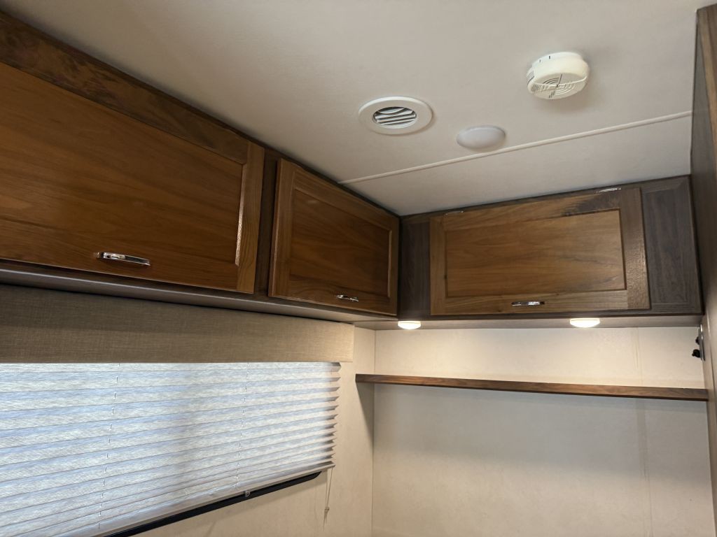 2020 Mercedes-Benz Sprinter Image 65