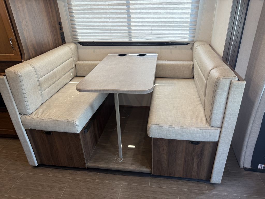 2020 Mercedes-Benz Sprinter Image 54