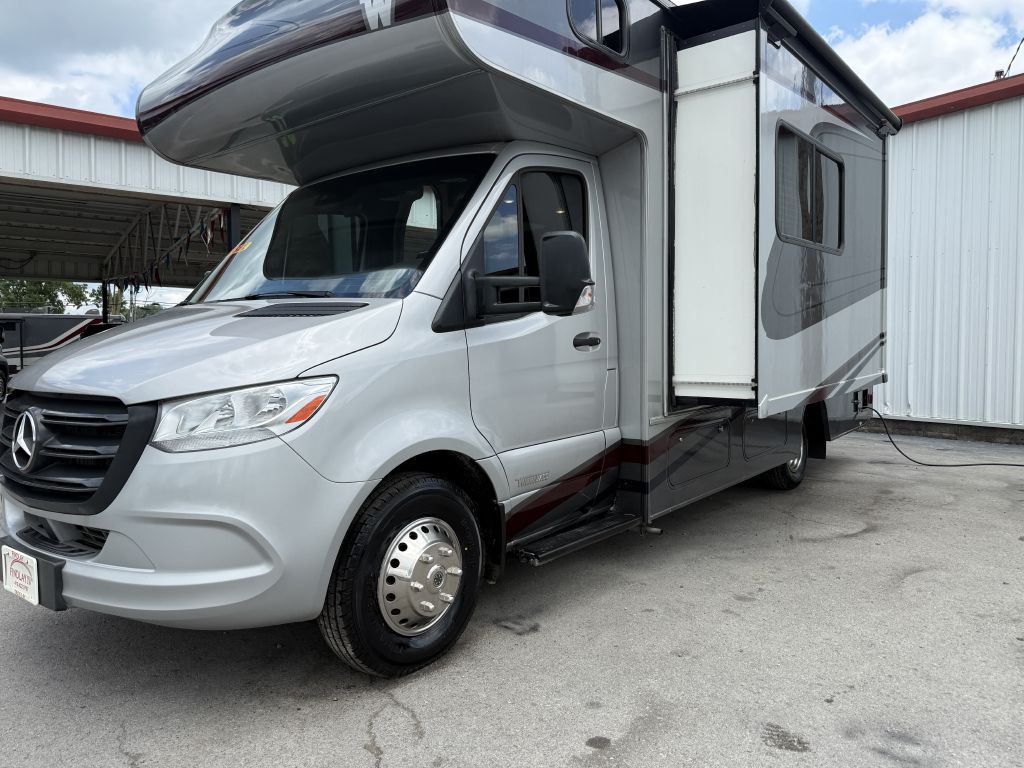 2020 Mercedes-Benz Sprinter Image 2