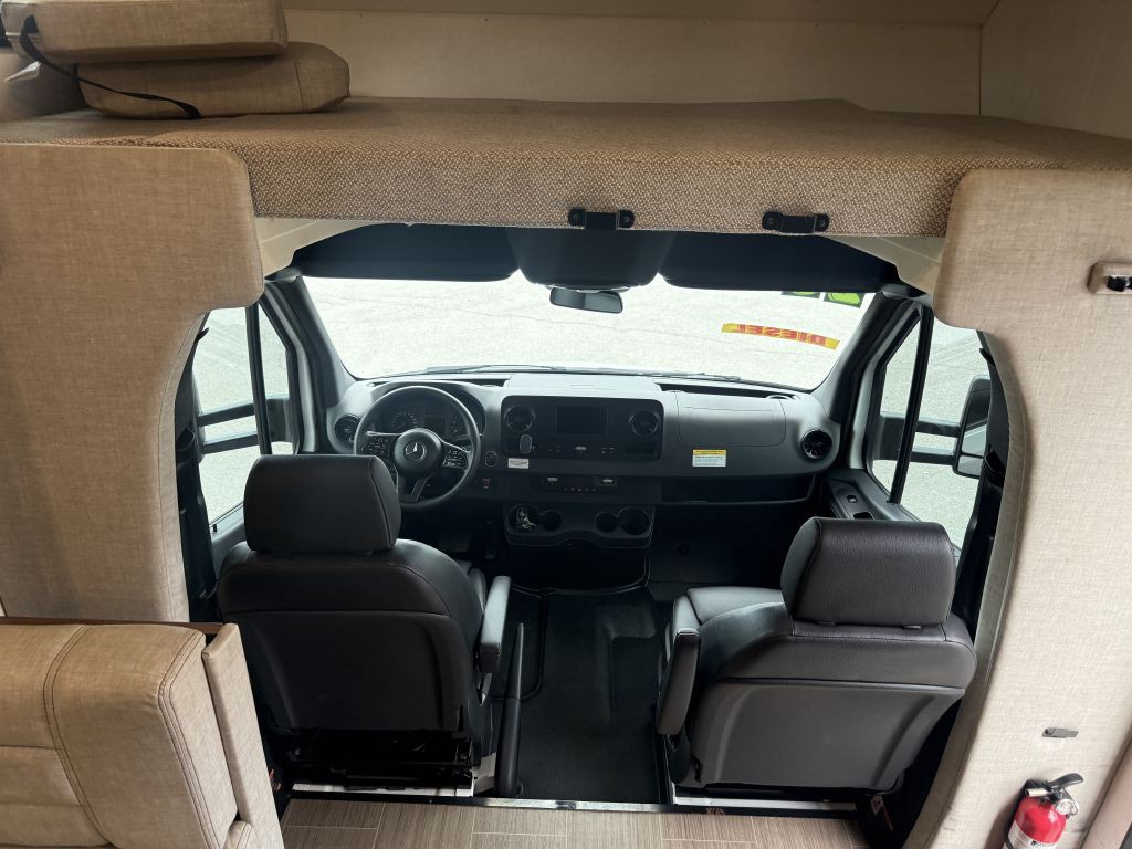 2020 Mercedes-Benz Sprinter Image 42