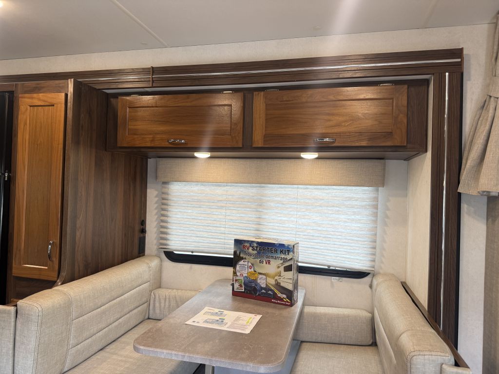 2020 Mercedes-Benz Sprinter Image 45