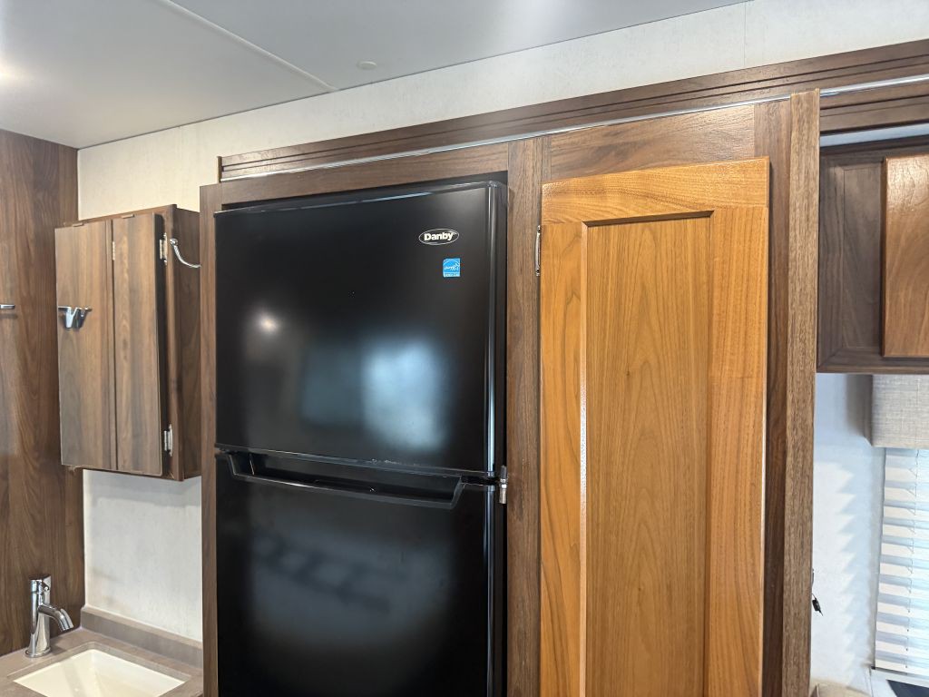 2020 Mercedes-Benz Sprinter Image 52