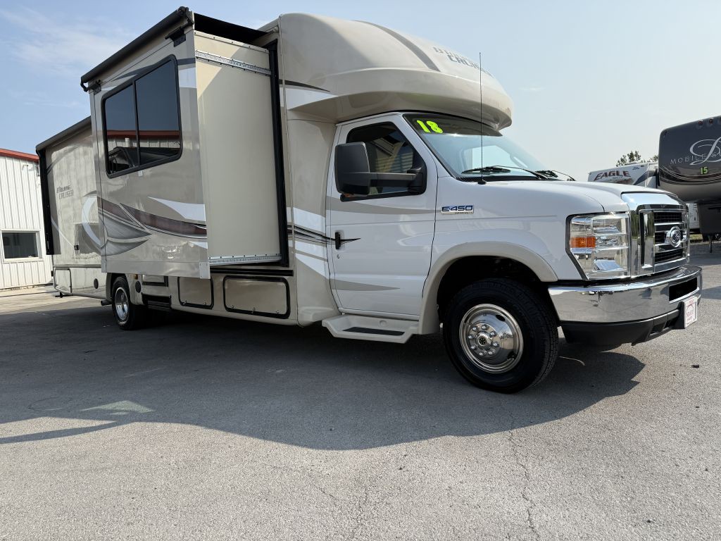 2018 Ford Econoline Image 1