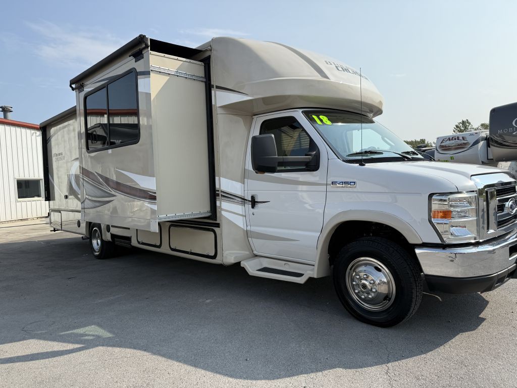 2018 Ford Econoline Image 2