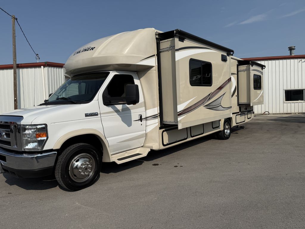 2018 Ford Econoline Image 6