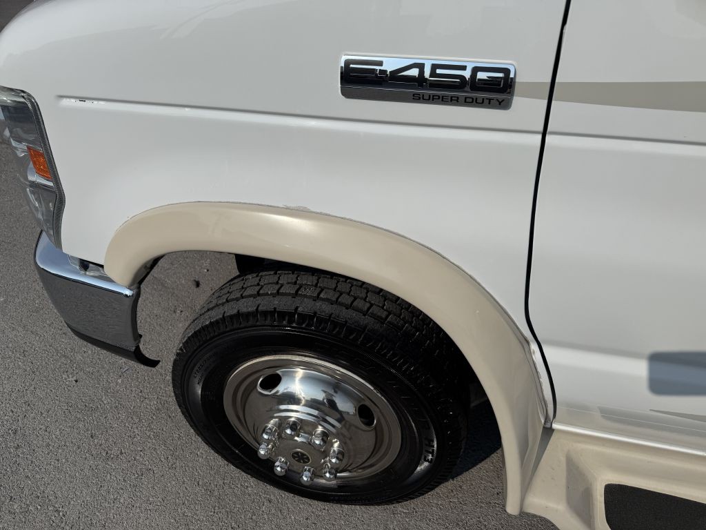 2018 Ford Econoline Image 23