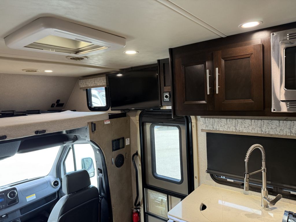 2021 Mercedes-Benz Sprinter Image 59