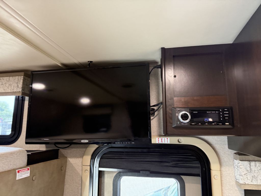 2021 Mercedes-Benz Sprinter Image 66
