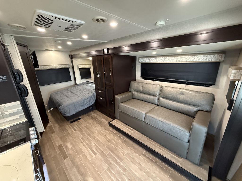 2021 Mercedes-Benz Sprinter Image 85