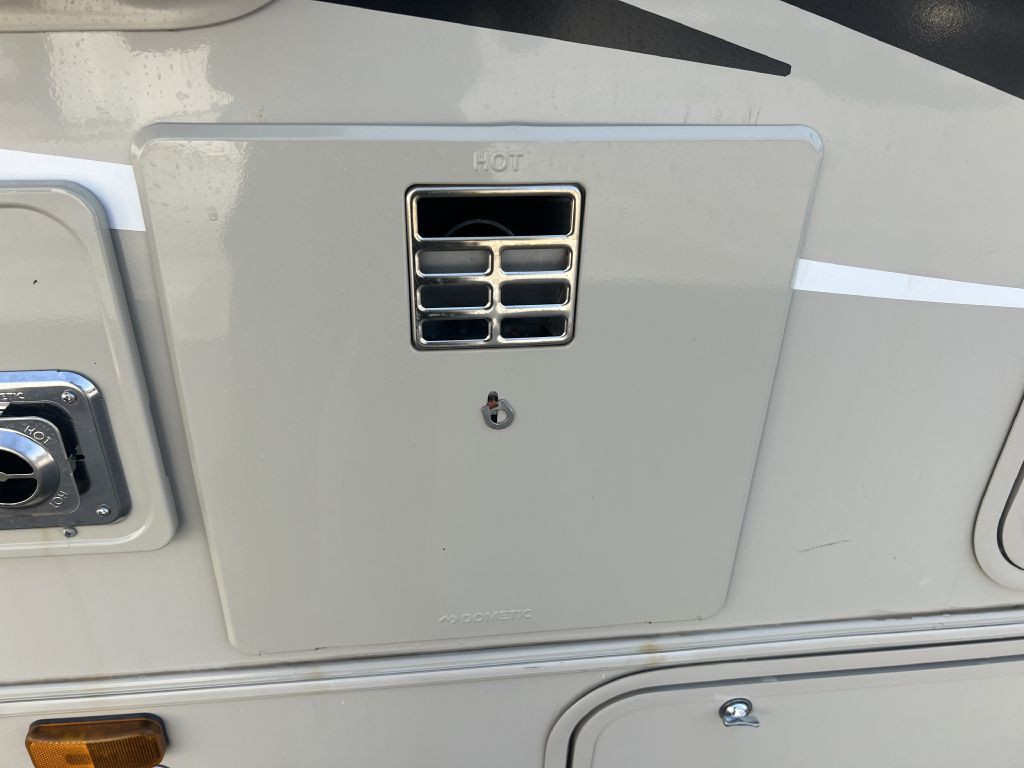 2022 Ford Econoline Image 15