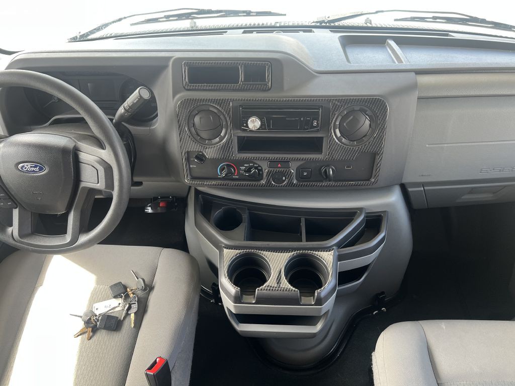 2022 Ford Econoline Image 73