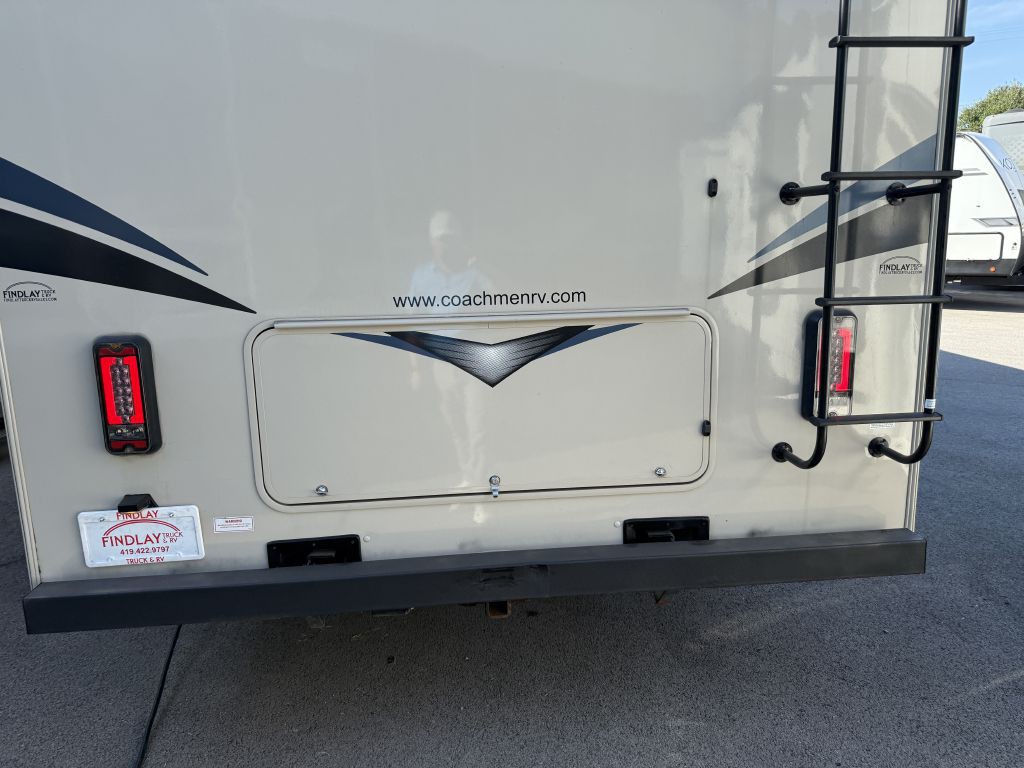 2022 Ford Econoline Image 25