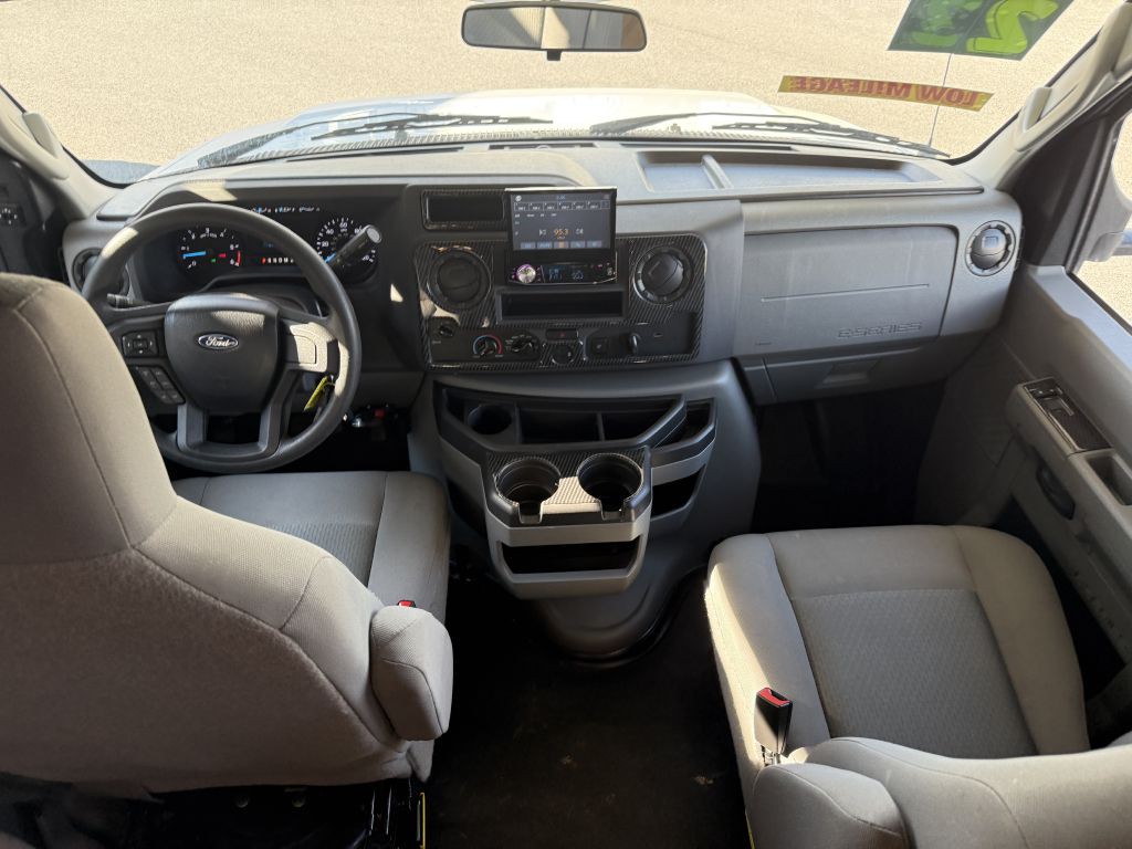 2022 Ford Econoline Image 54