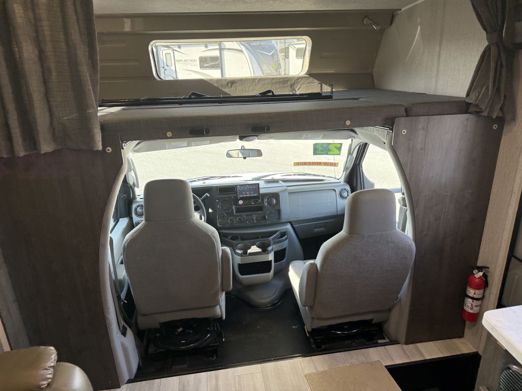 2022 Ford Econoline Image 56