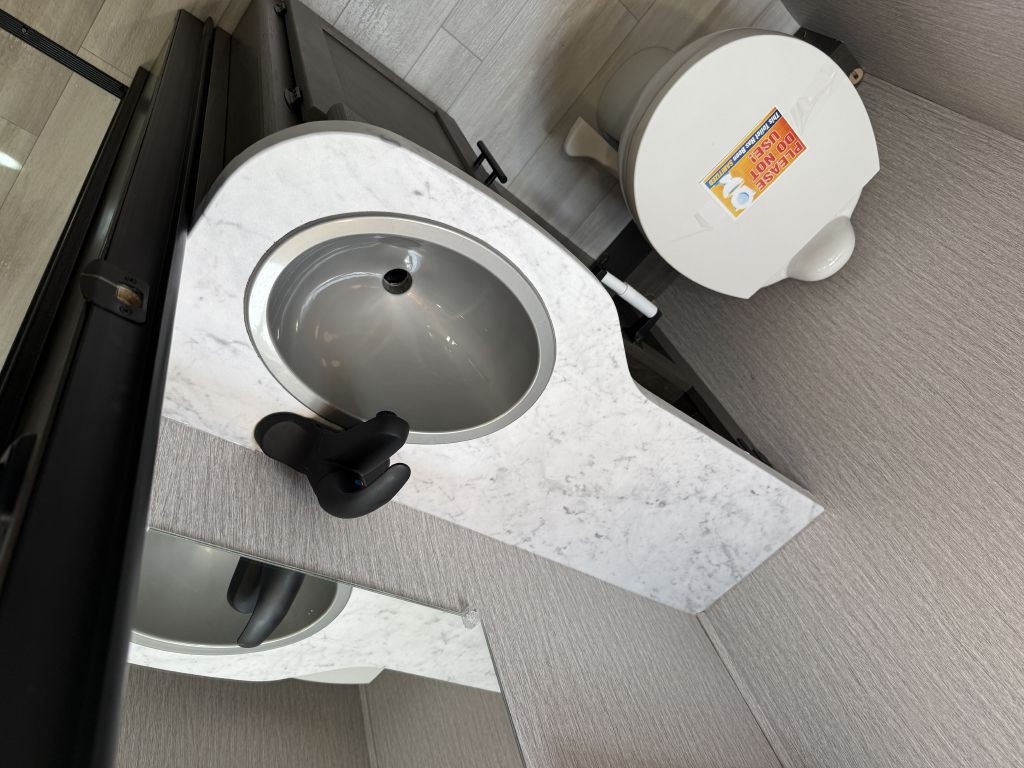 2022 Ford Econoline Image 71