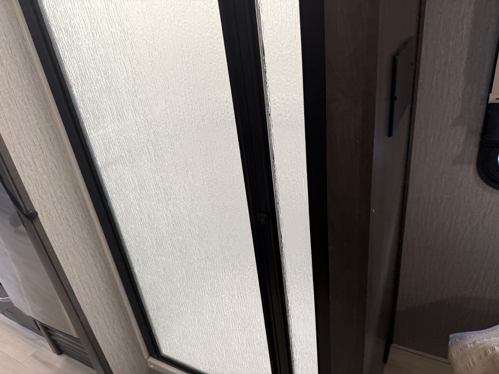 2022 Ford Econoline Image 75