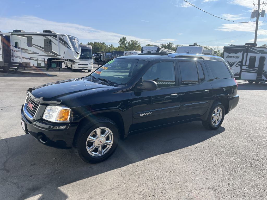 2004 GMC Envoy Image 3