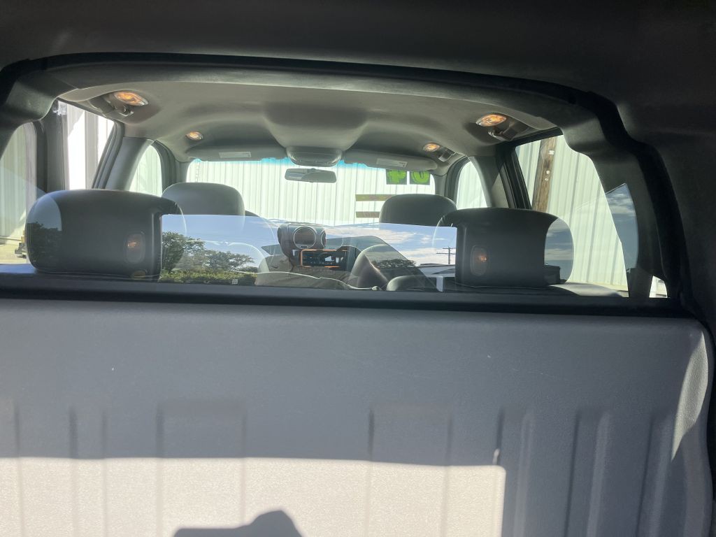 2004 GMC Envoy Image 17