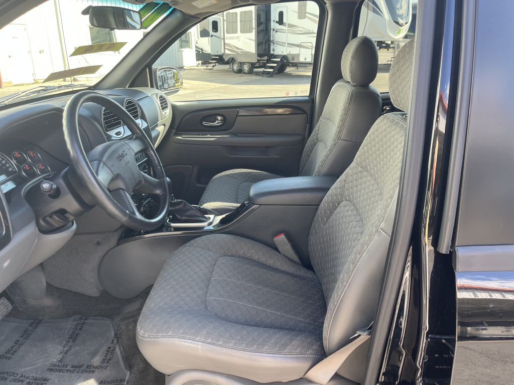 2004 GMC Envoy Image 19