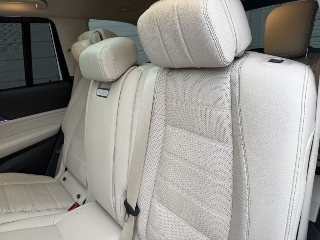 2020 Mercedes-Benz GLS-Class Image 56