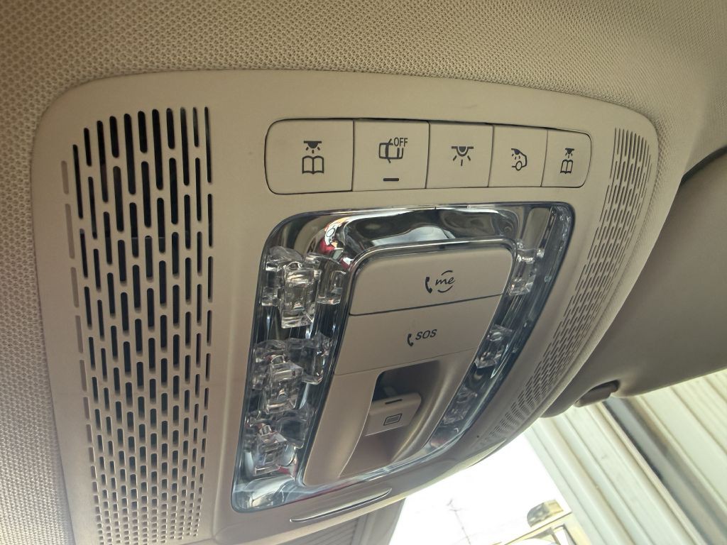 2020 Mercedes-Benz GLS-Class Image 48