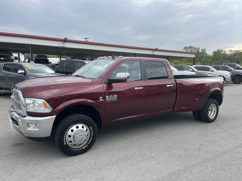 2017 RAM 3500 Image 3