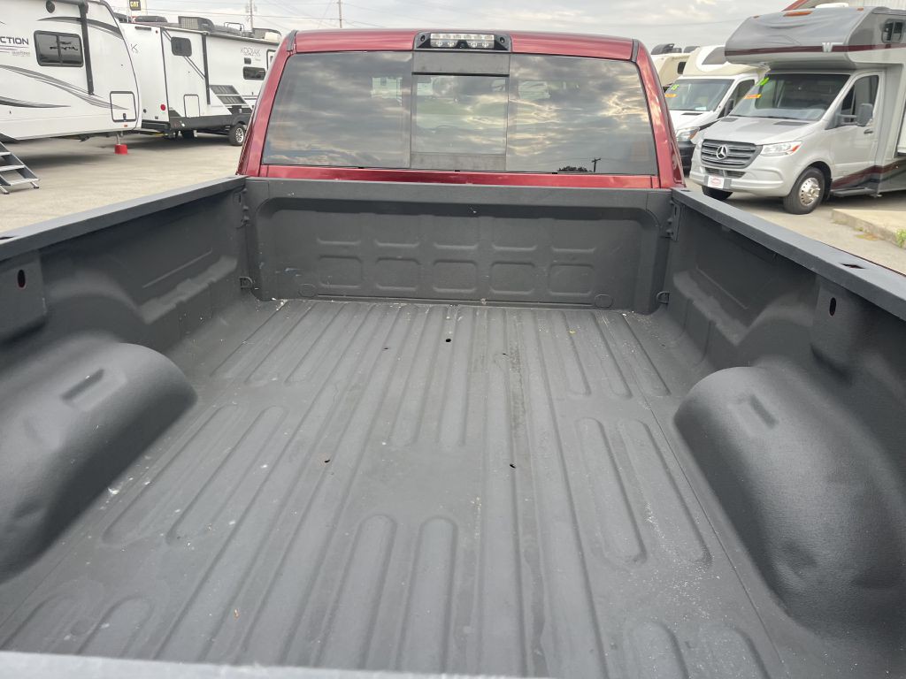 2017 RAM 3500 Image 9