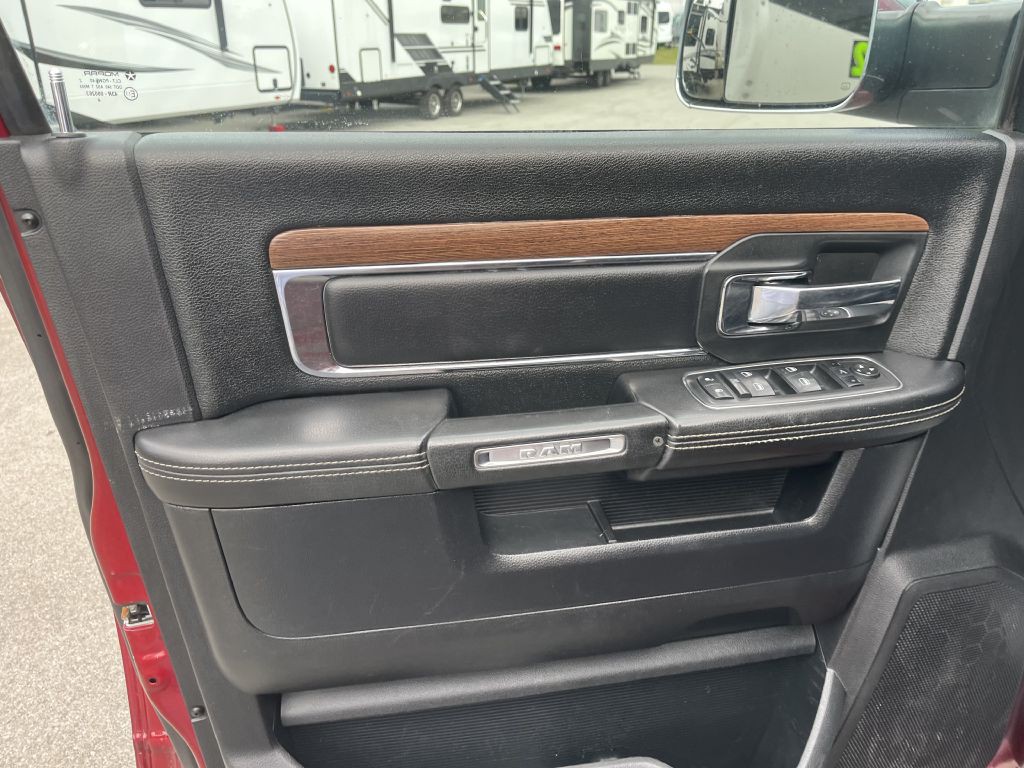 2017 RAM 3500 Image 15