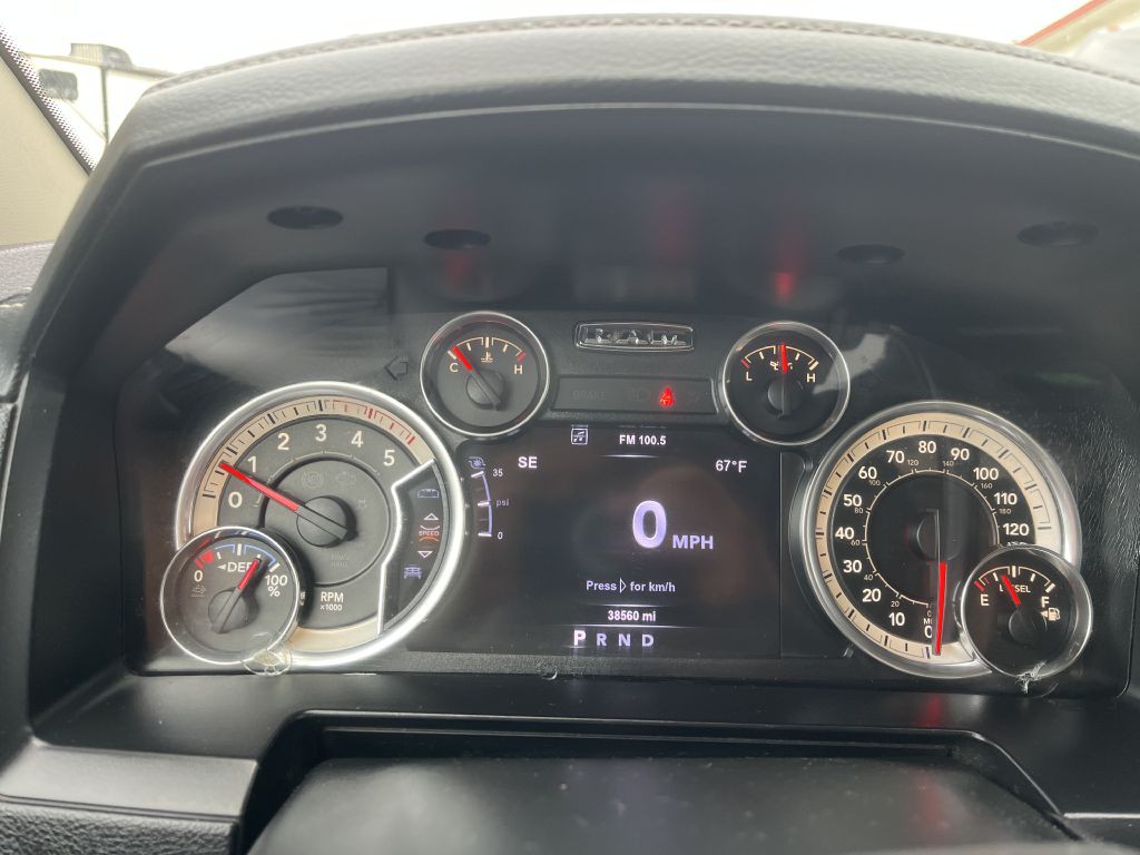 2017 RAM 3500 Image 26