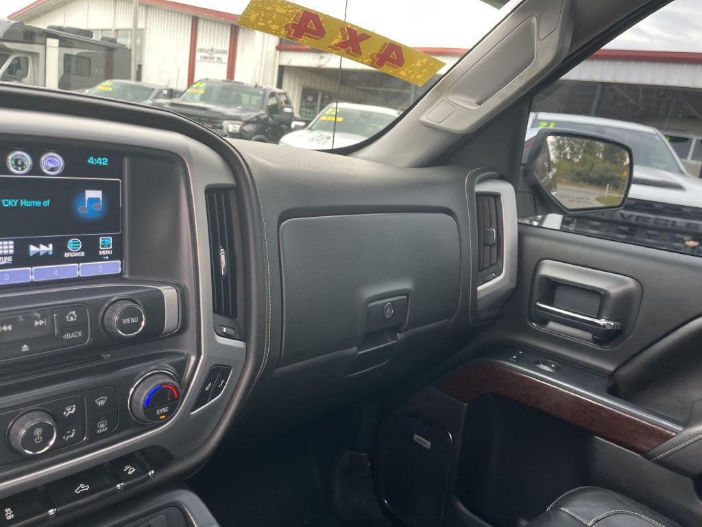 2017 GMC Sierra Image 24