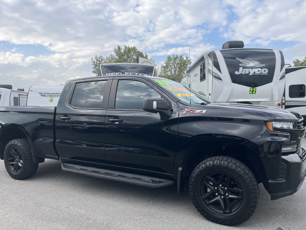 2020 Chevrolet Silverado 1500 Image 2