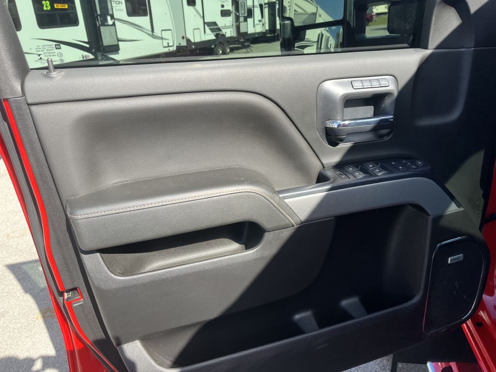 2019 Chevrolet Silverado 1500 Image 17