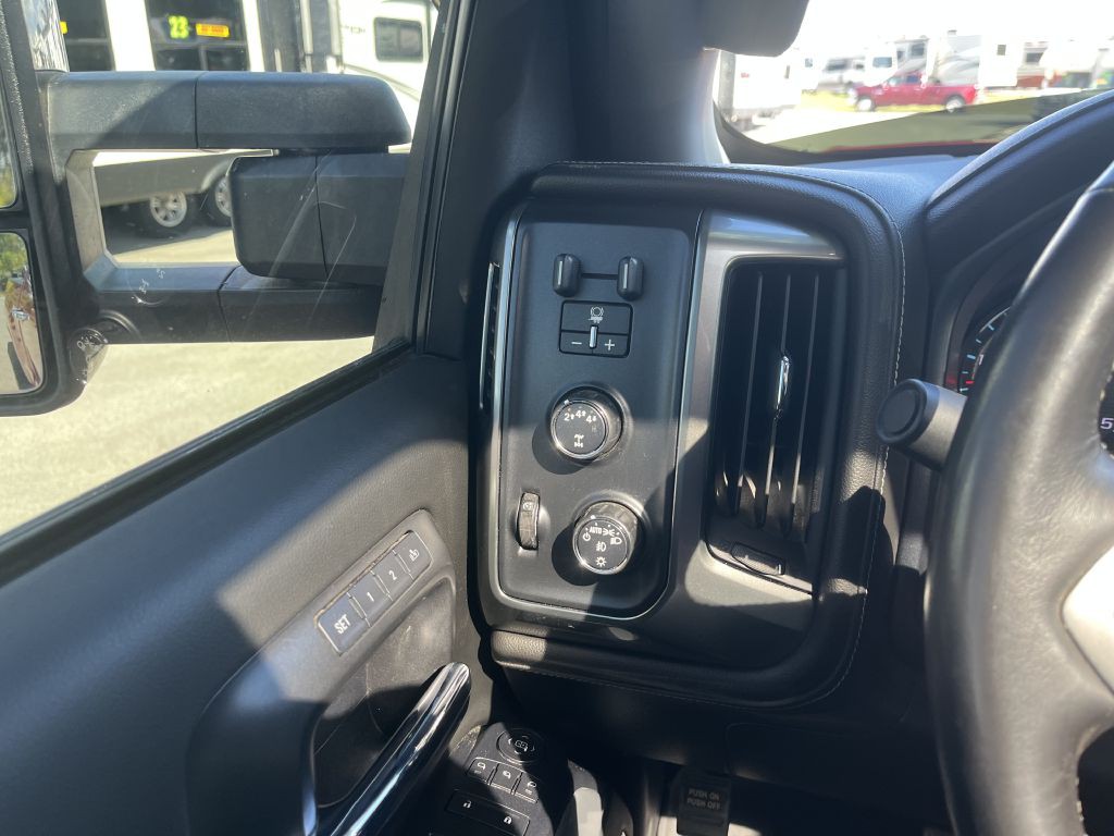 2019 Chevrolet Silverado 1500 Image 24