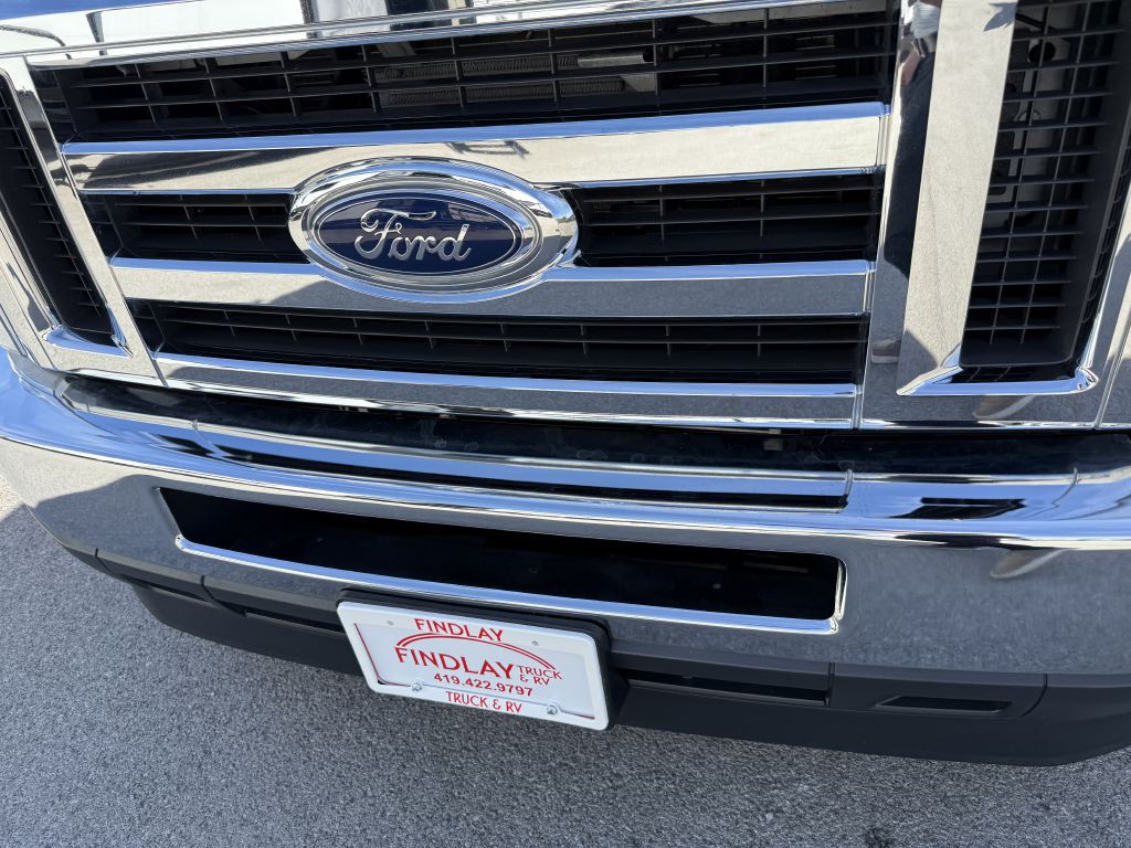 2021 Ford Econoline Image 26