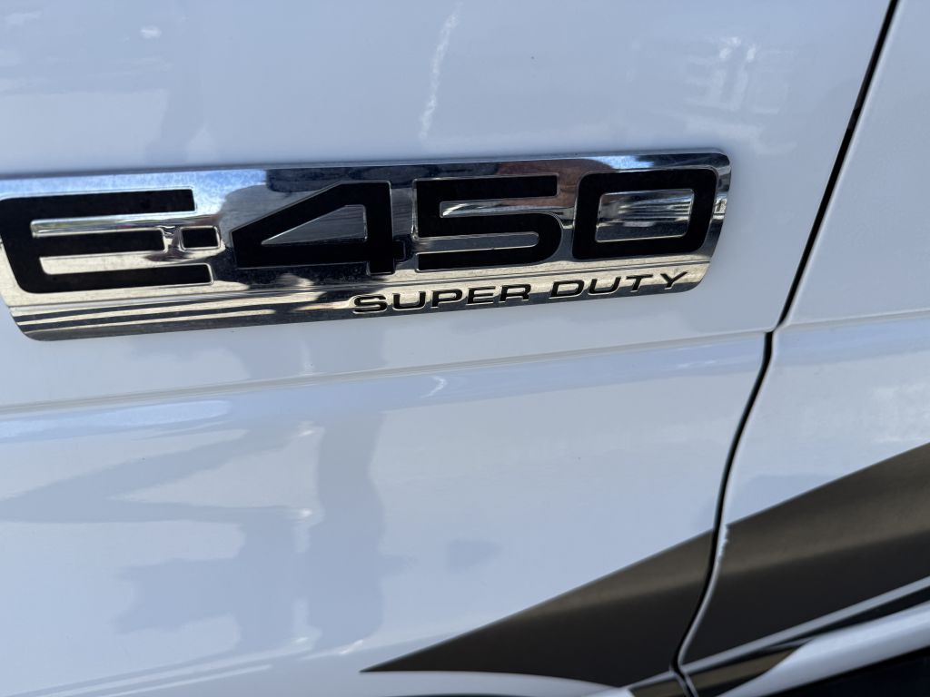 2021 Ford Econoline Image 29
