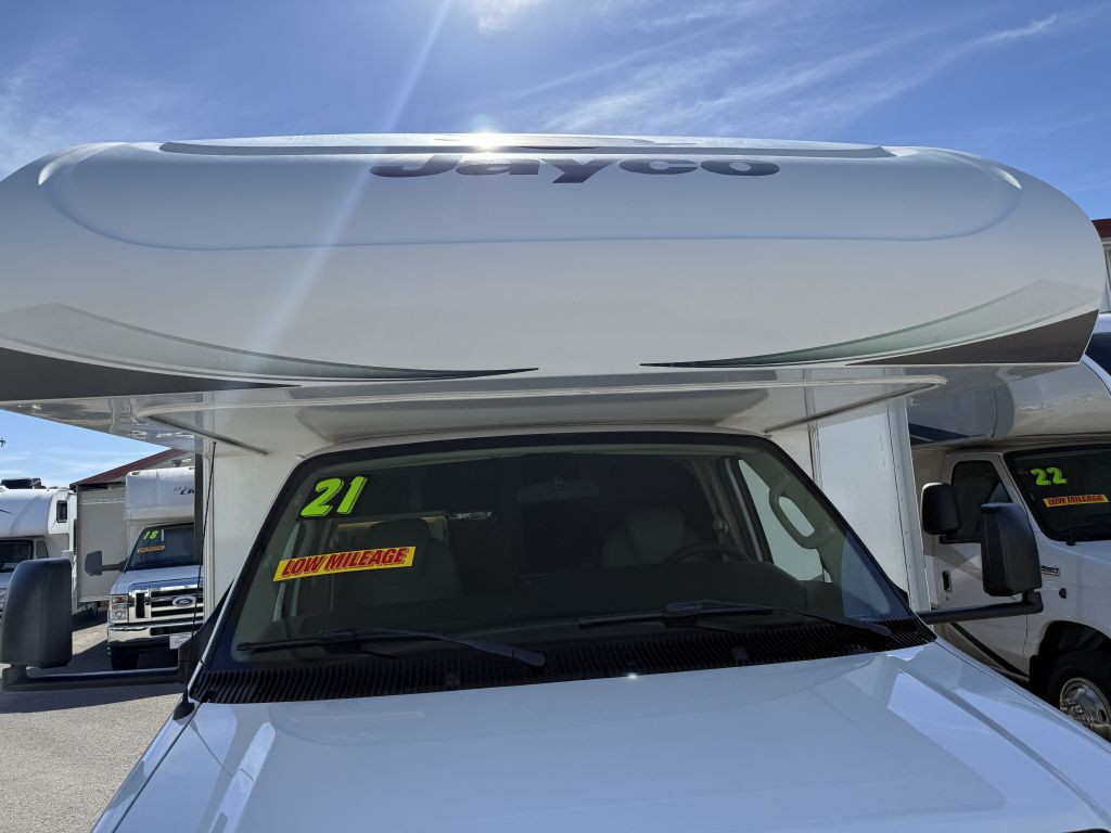 2021 Ford Econoline Image 37
