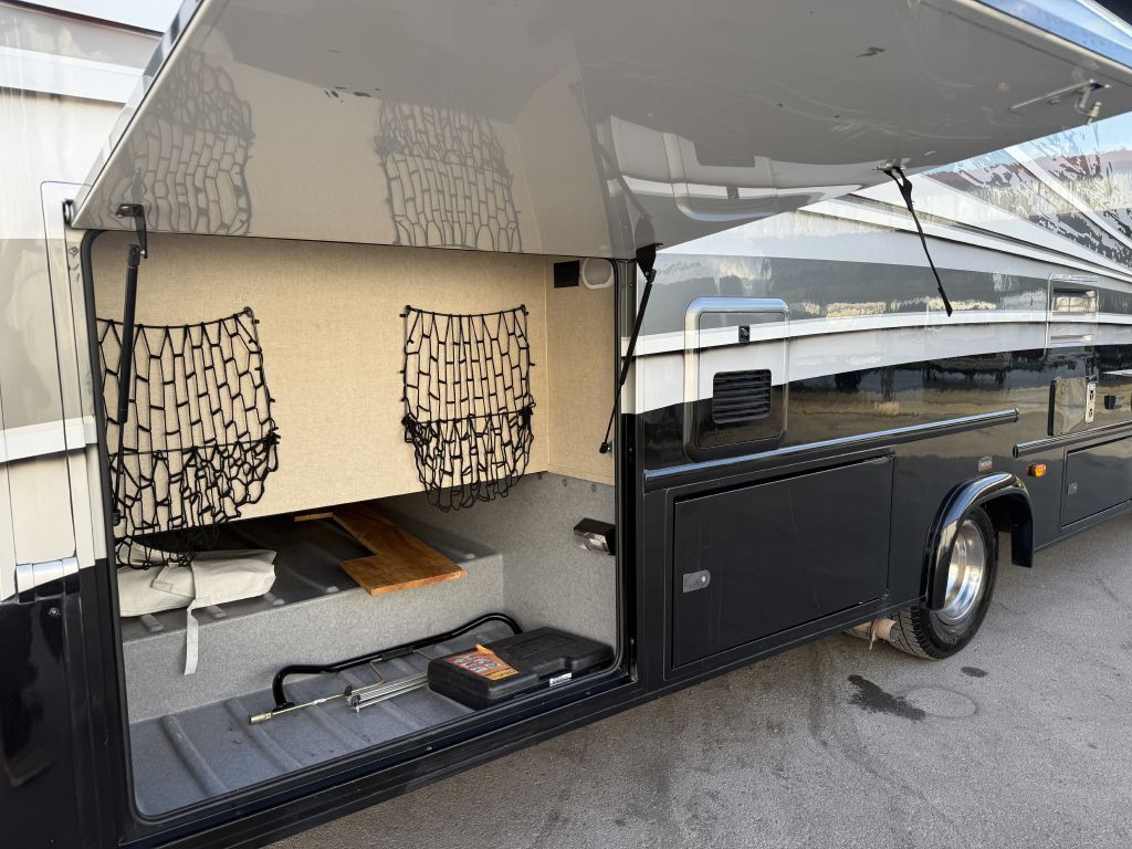 2018 Ford Econoline Image 15