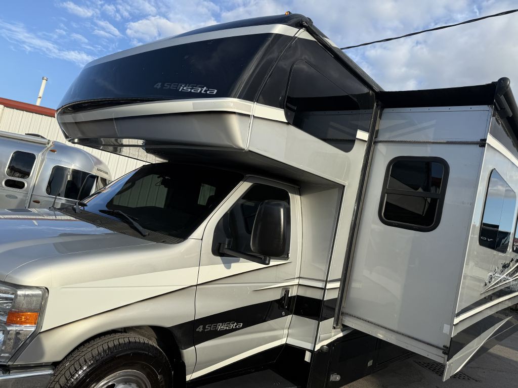 2018 Ford Econoline Image 27