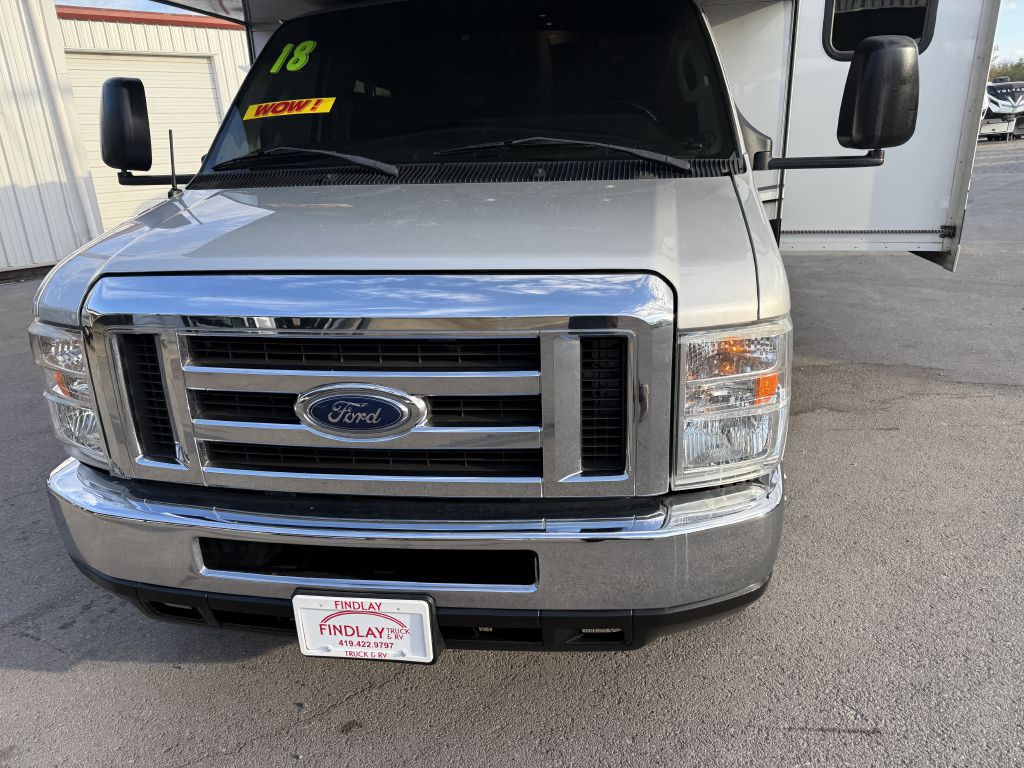 2018 Ford Econoline Image 39