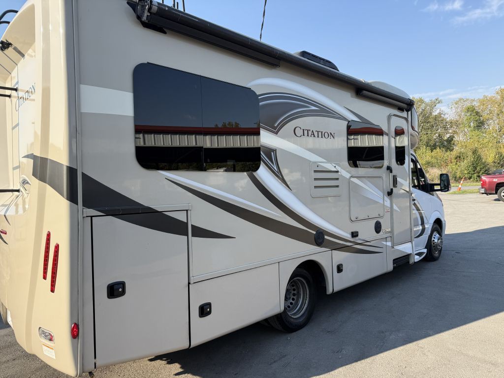 2018 Mercedes-Benz Sprinter Image 7