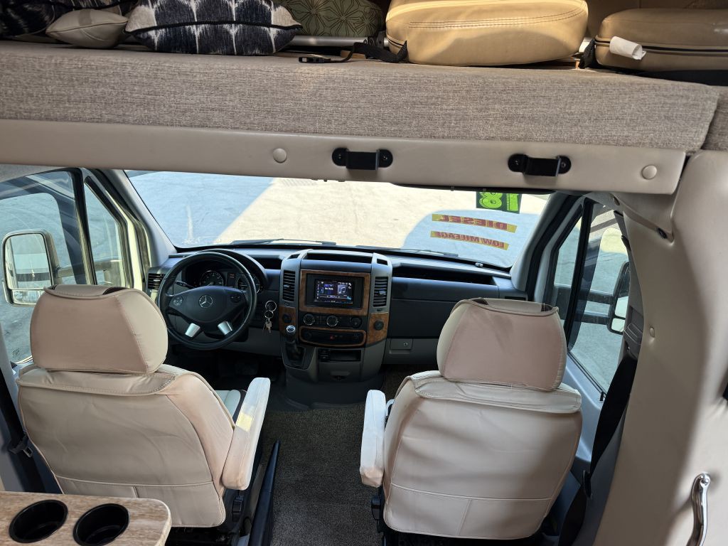 2018 Mercedes-Benz Sprinter Image 43