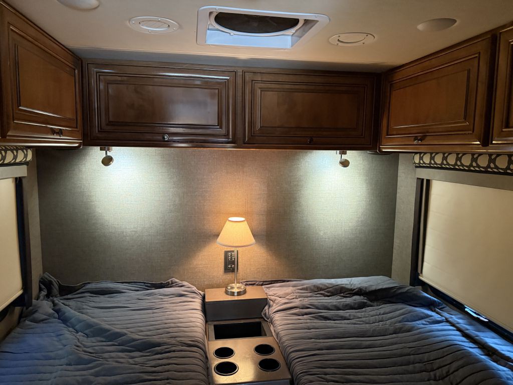 2018 Mercedes-Benz Sprinter Image 48