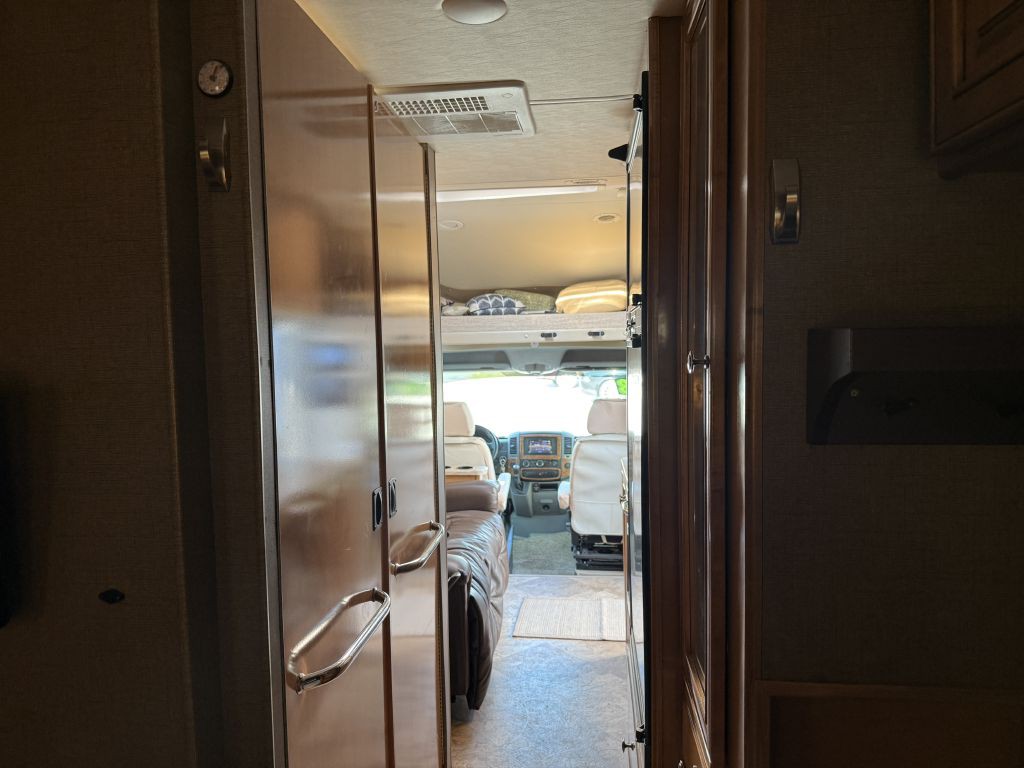 2018 Mercedes-Benz Sprinter Image 53