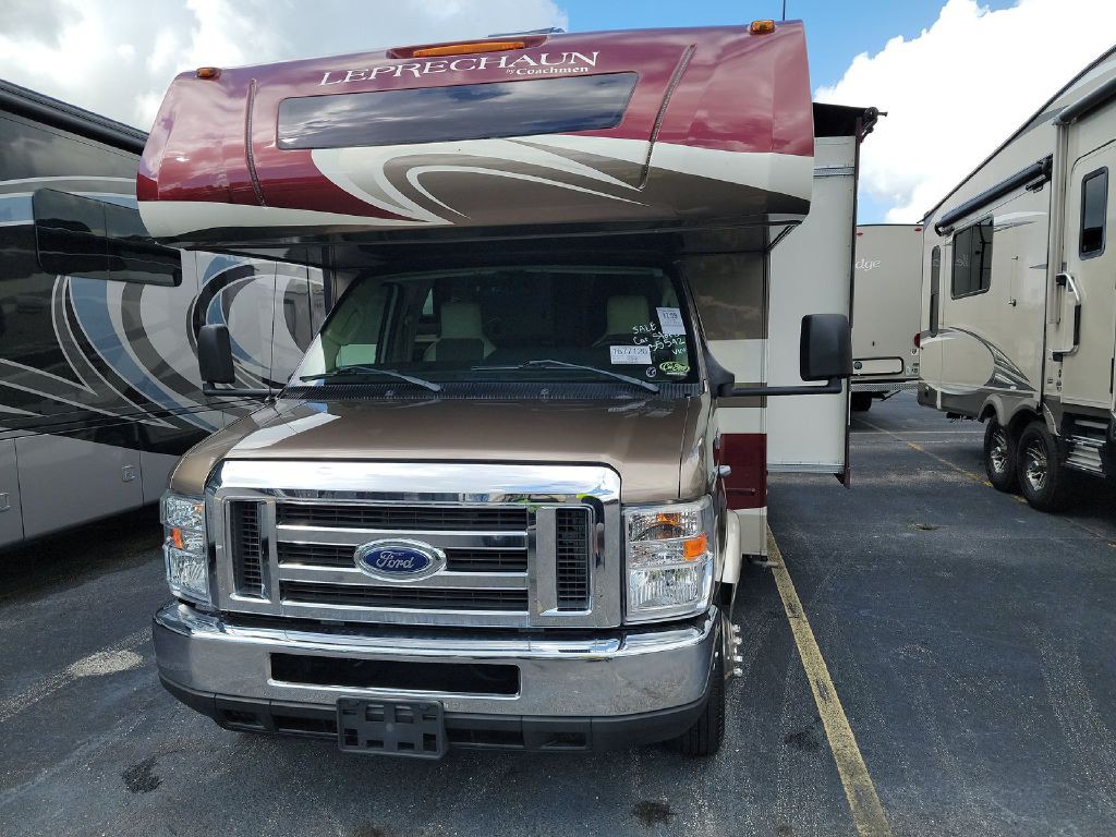 2019 Ford Econoline Image 3