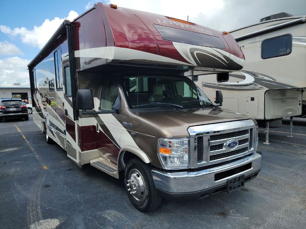 2019 Ford Econoline Image 6